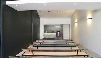 &nbsp;&nbsp;&nbsp;&nbsp;&nbsp;&nbsp;Vista frontal de la capilla