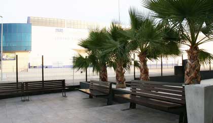 &nbsp;&nbsp;&nbsp;&nbsp;&nbsp;&nbsp;Vista jardines exteriores