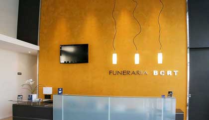 &nbsp;&nbsp;&nbsp;&nbsp;&nbsp;&nbsp;Hall de entrada